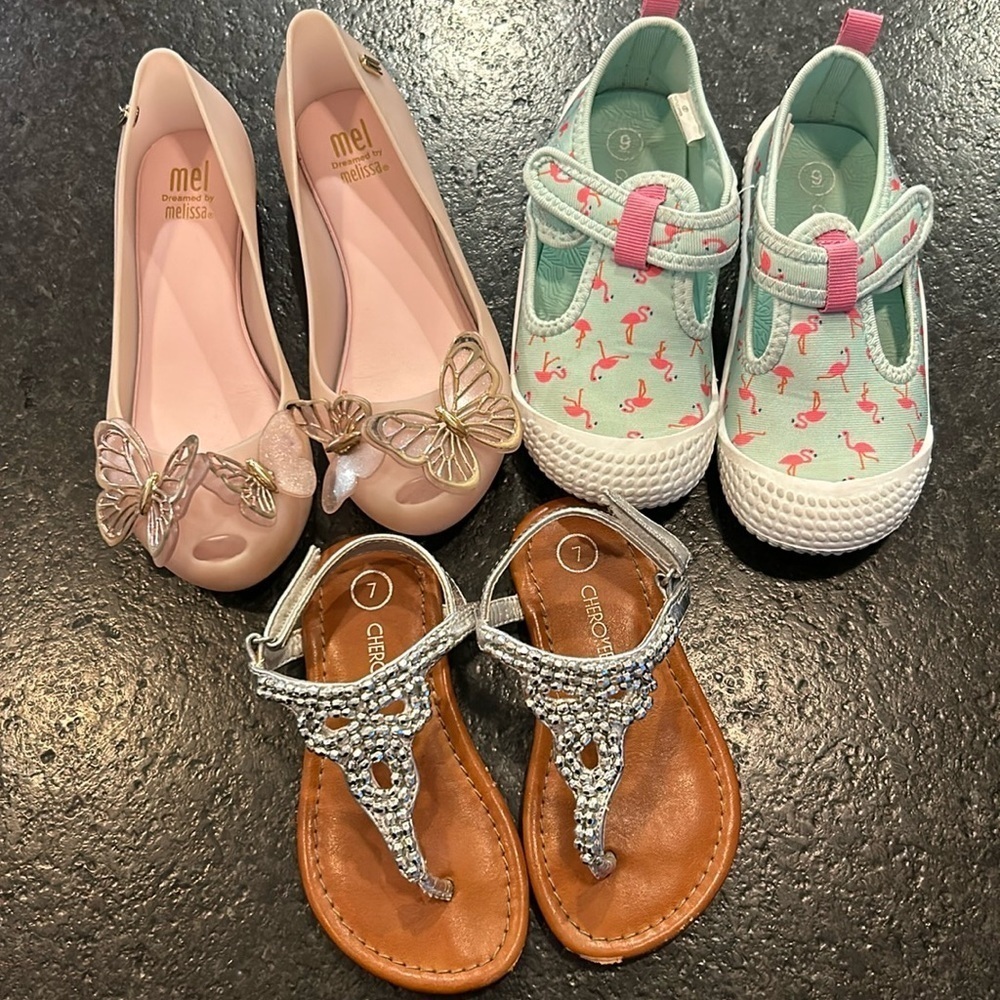 Girls spring summer shoes sizes 7,8,9 Cat and Jack Melissa Cherokee EUC child